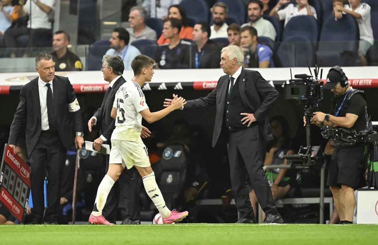 Ancelotti Kadro Seçimiyle Eleştirildi: Arda Güler Yerine 39 Yaşındaki Modric Niye?