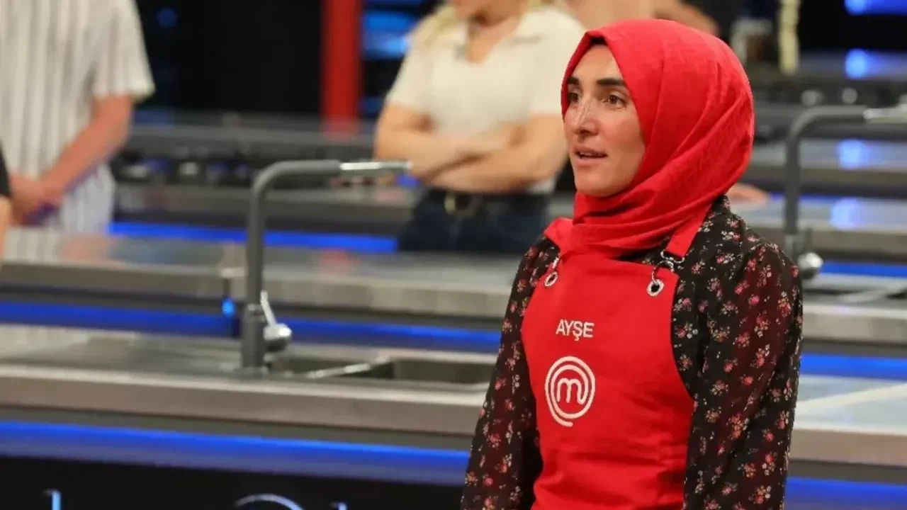 MasterChef Ayşe Elendikten Sonra Estetik mi Yaptırdı? Ayşe Ekiz’in Son Hali Görenleri Şaşkına Uğrattı