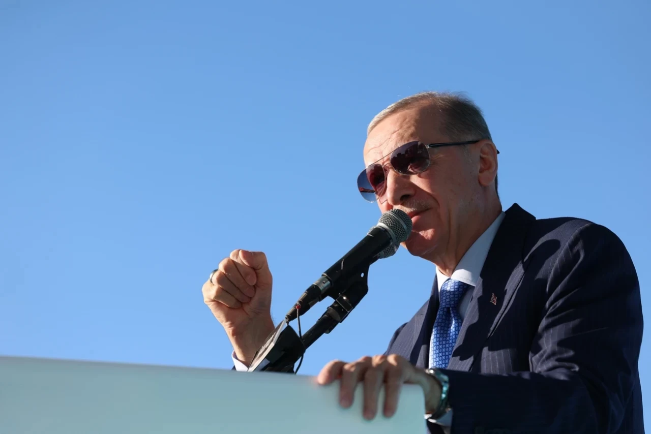 Cumhurbaşkanı Erdoğan: "İsrail, Batı desteğiyle bölgesel çatışmayı ateşlemeye çalışıyor"