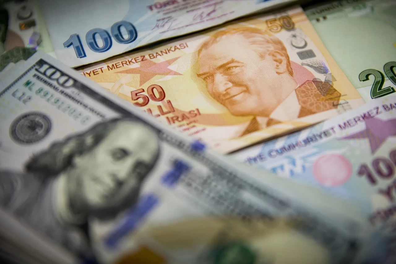 Türk Lirası Dolar Karşısında Güçlendi; Kripto Paralar Yükselişte