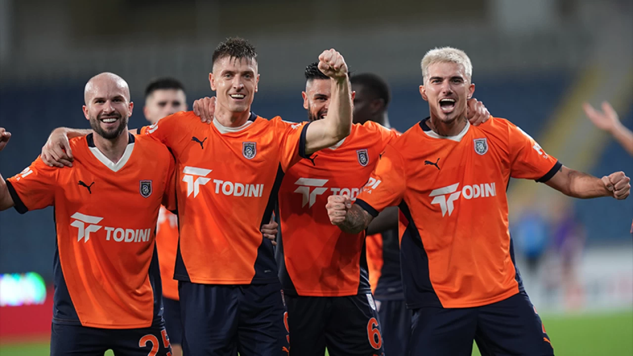 Kopenhag Başakşehir Maçı Ne Zaman? Kopenhag Başakşehir Maçı Hangi Kanalda? Kopenhag Başakşehir İlk 11'ler!