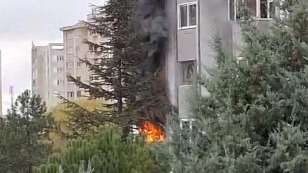 Tekirdağ'da Bir Anne ile 12 Yaşındaki Oğlu Yangında Feci Şekilde Yaralandı