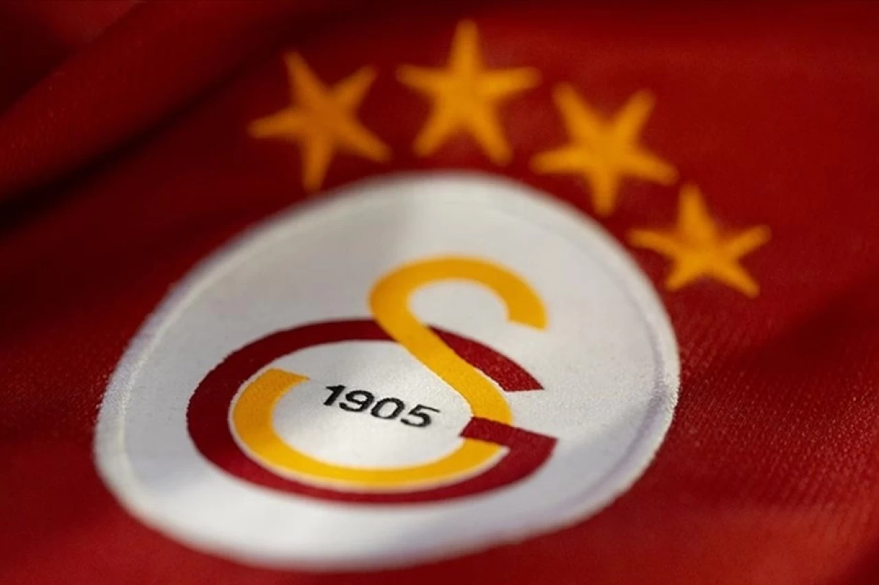 Galatasaray'dan Transfer Bombaları! İşte Gündemdeki İsimler...