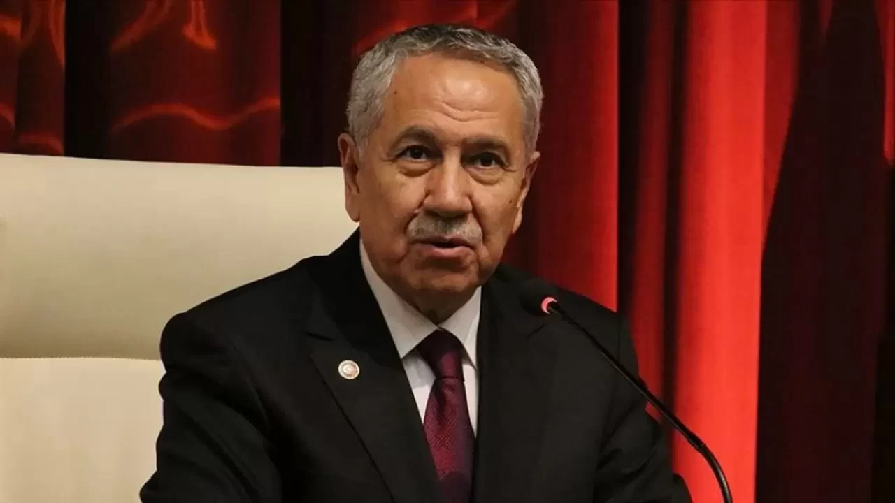 Bülent Arınç’tan Protestocuların Tutuklanmasına Eleştiri: "Adalete Güveni Sarsıyor"