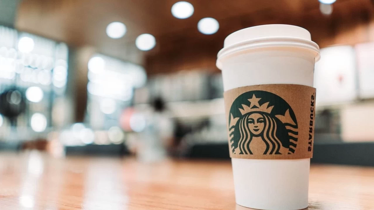 Starbucks'ta Kahve Dışında Ne İçilir? Kahve Sever Olmayanlar İçin Alternatif İçecekler