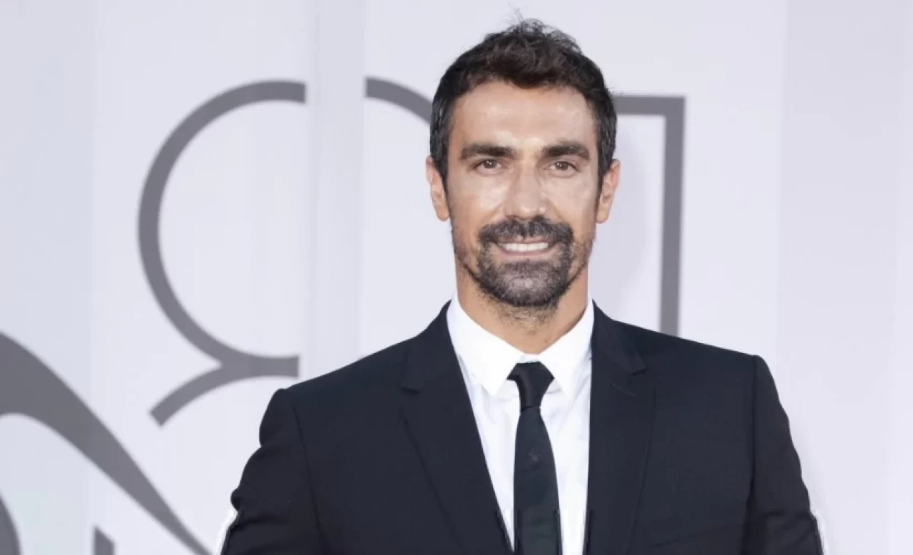 İbrahim Çelikkol'a 'Uluslararası En İyi Oyuncu' Ödülü!