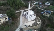 Suriye'ye Dönmeden Önce 12 Yıldır Yaşadığı Antakya'ya Cami Yaptırdı