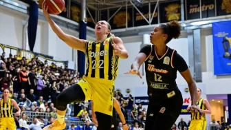 Fenerbahçe Namağlup Seriyi Sürdürdü! ÇBK Mersin’i 82-69 Mağlup Etti