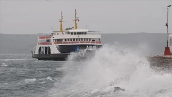 Marmara Denizi'nde Hava Muhalefeti Nedeniyle Seferler Durduruldu