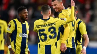 Fenerbahçe'de Edin Dzeko Yine Sahneye Çıktı: Gaziantep FK Maçında Klasını Gösterdi