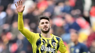 Fenerbahçe'de İsmail Yüksek Heyecanı! Avrupa Devinden Flaş Teklif