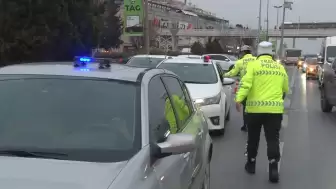 Polis çakarlı araçlarda artış var! Yol güvenliğimiz tehlikede