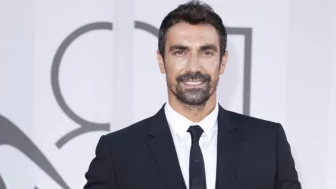 İbrahim Çelikkol'a 'Uluslararası En İyi Oyuncu' Ödülü!