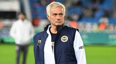 Mourinho'dan Başakşehir Maçı Öncesi Fenerbahçeli Oyunculara Uyarı: Öne Geçince Geri Çekilmek Yok