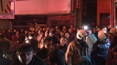 Beyoğlu'nda Gece Yarısı Patlama! Gecekondu Küle Döndü