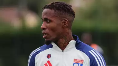 Wilfried Zaha Şahane Başlangıç Yaptı: Lyon'da İlk Maçta Asist Yaptı