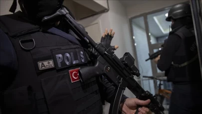 DEAŞ Terör Örgütüyle İlişkili 17 Şüpheli Tutuklandı