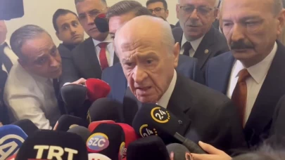 Devlet Bahçeli'den Gazetecinin 'Görüş Ayrılığı' Sorusuna Sert Yanıt: "Mesleğini Bırak!"