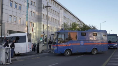 Narin Güran Cinayeti Davasında 2. Duruşma Günü: ‘Narin'den Gelen Koku’ Açıklaması Salonu Ayağa Kaldırdı