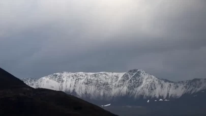 Yazın Ortasında Kar Sürprizi! Temmuz'da Kar Yağdı