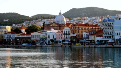 Ayvalık'ta 3 Günlük Tatil Sonrası Uzun Kuyruklar