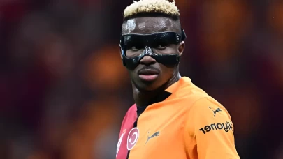 Victor Osimhen Neden Maske Takıyor? Futbol Dünyasının Merak Ettiği Gerçek!