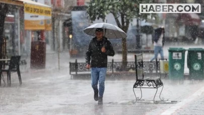 İstanbul'a Sağanak Yağış Uyarısı: Balkanlardan Gelecek Hava Buz Kesecek!