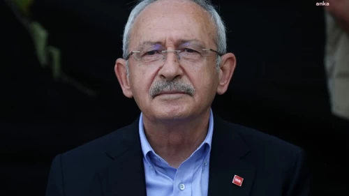 Kemal Kılıçdaroğlu Bugün Hakim Karşısına Çıkıyor: CHP'liler Ankara'da Destek için Toplandı