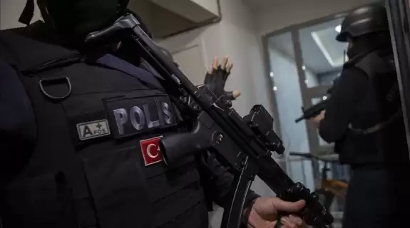 DEAŞ Terör Örgütüyle İlişkili 17 Şüpheli Tutuklandı