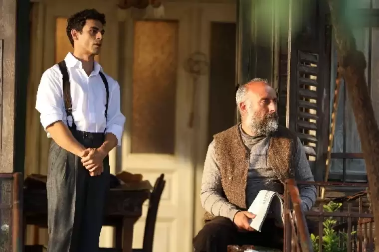 Halit Ergenç’li ‘Lefter’ Filminden İlk Kareler Paylaşıldı 3