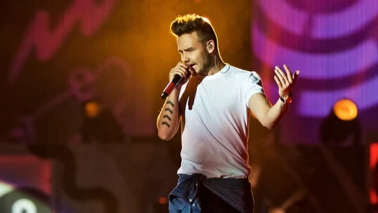 One Direction Grubunun Eski Üyesi Liam Payne Balkondan Düşerek Öldü!