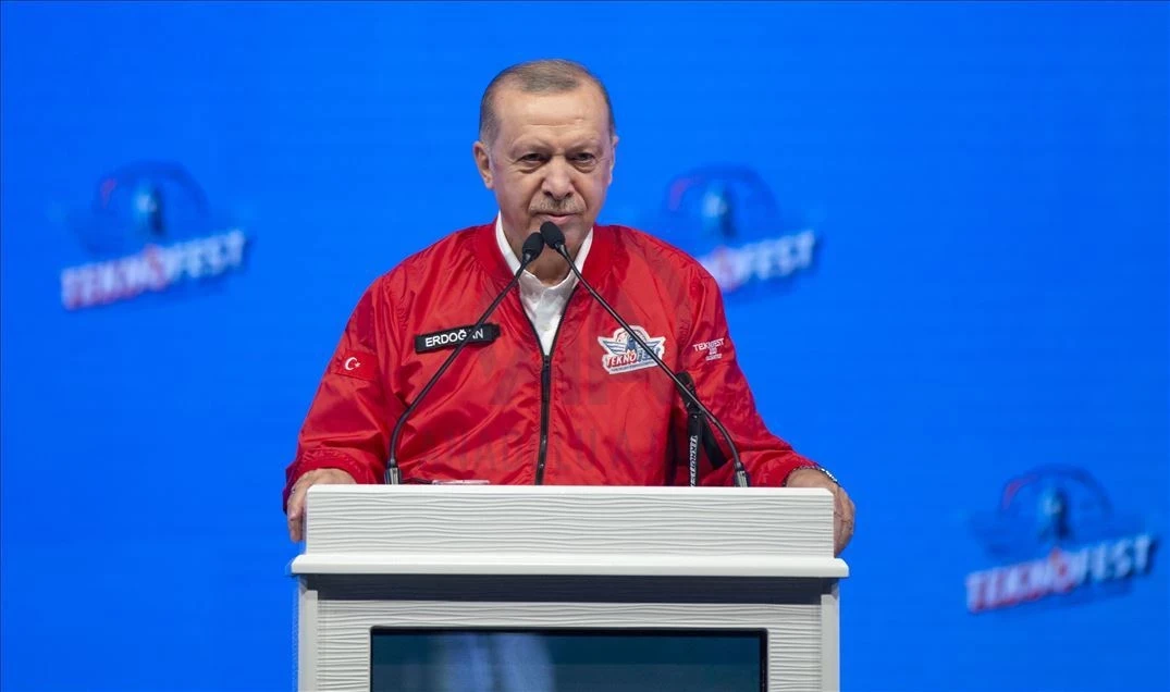 Cumhurbaşkanı Erdoğan'dan Teknofest'e Övgü: Gençlere İlham Veriyor