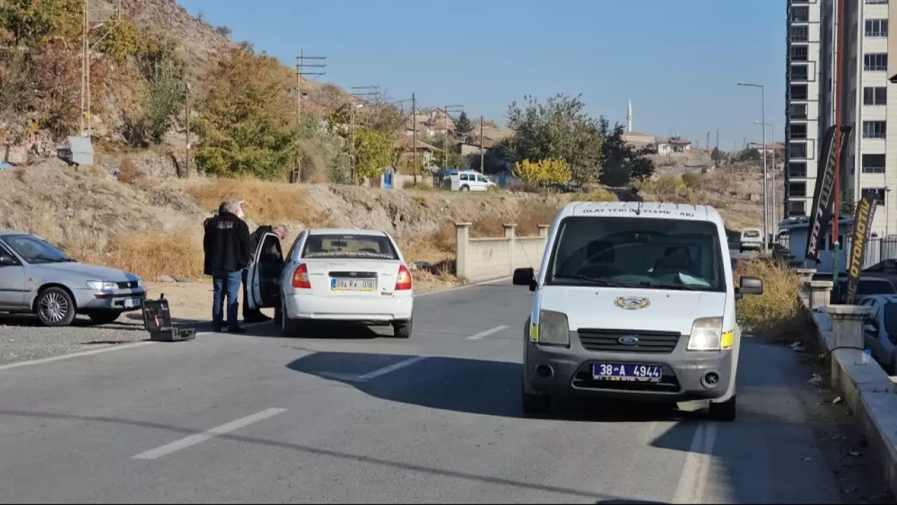 13 yaşındaki çocuğu acımasızca bıçaklayarak ağır yaraladı! Kayseri'de ekipler düğmeye bastı - 1. Resim