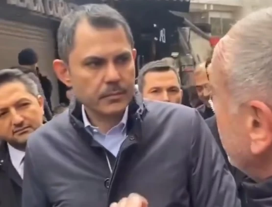 Hataylı Depremzede Murat Kurum'a Dert Yandı: "Ben AKP Üyesiyim, Bana Bu Yapılıyorsa, Vatandaşa Neler Yapılıyordur"