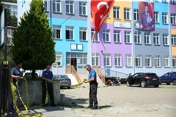 Okulun İlk Gününde Üzücü Kaza: 7 Yaşındaki Miray Hayatını Kaybetti